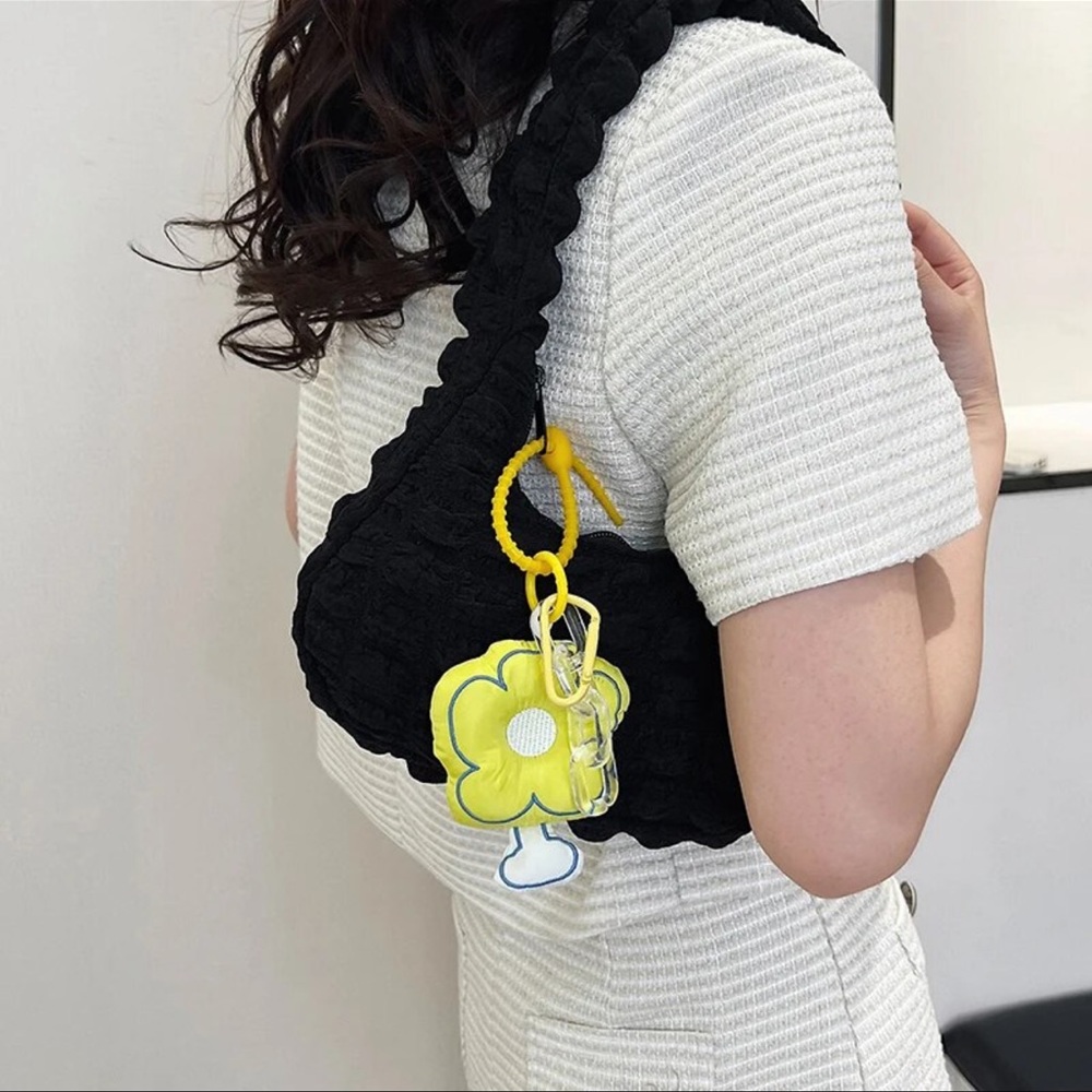 NWOT No Brand Quilted Bag with Accent Piece in Black/Yellow